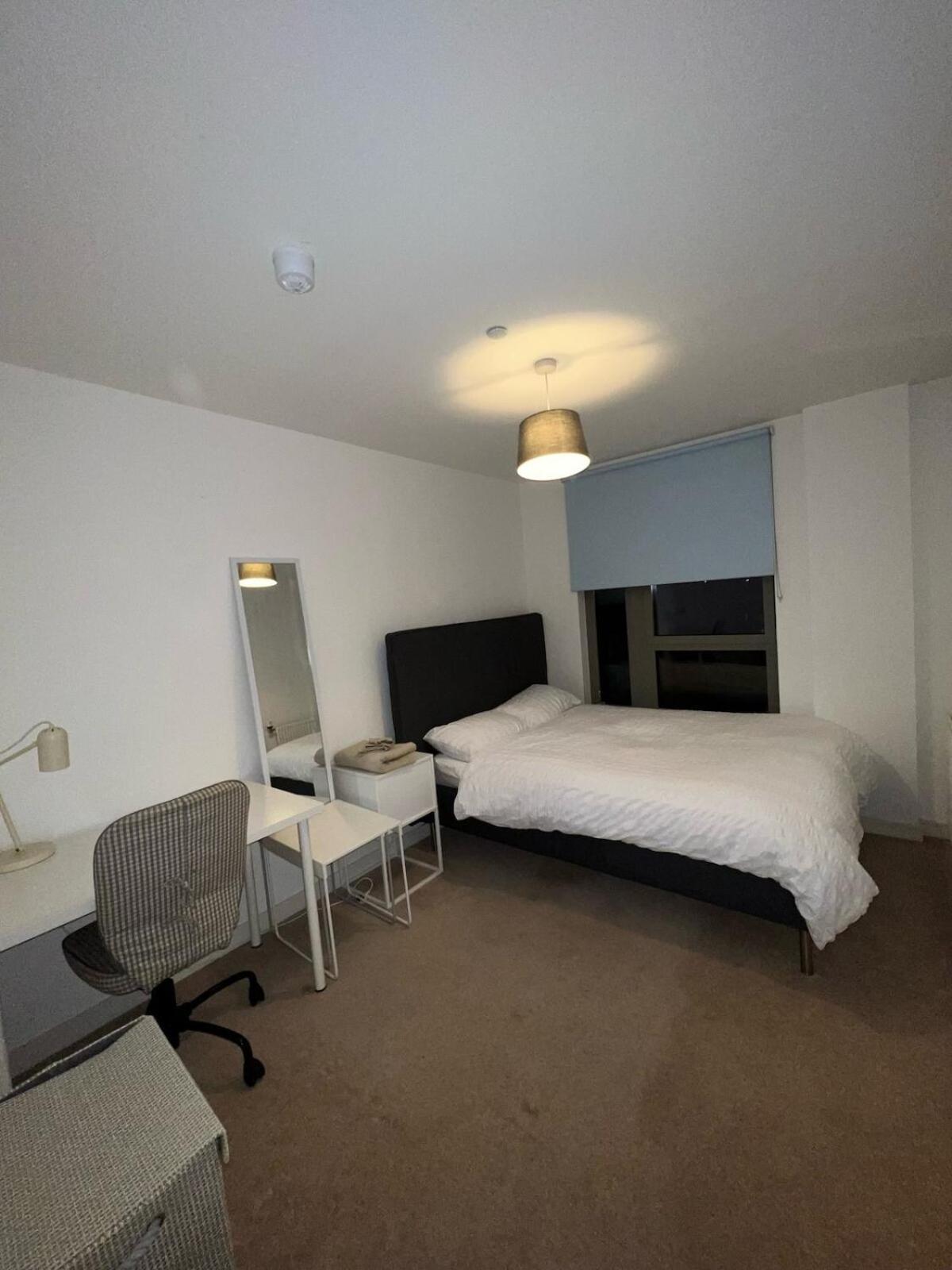 Entire 2 Bedroom Flat ロンドン エクステリア 写真